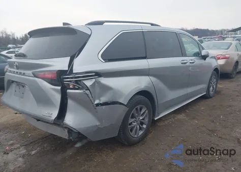 2021 Toyota Sienna Xle z USA, uszkodzony, nr VIN 5TDYSKFC6MS017110